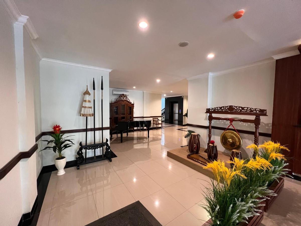 Le Semar Hotel Karawaci Dahung Luaran gambar