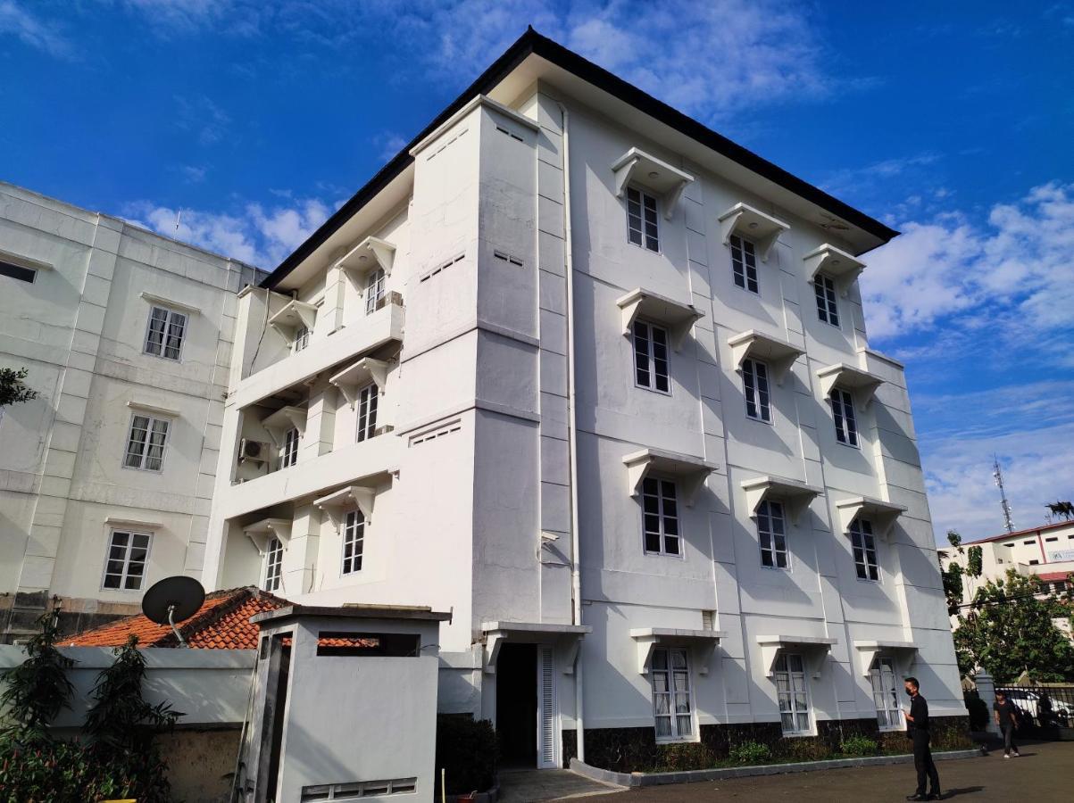 Le Semar Hotel Karawaci Dahung Luaran gambar