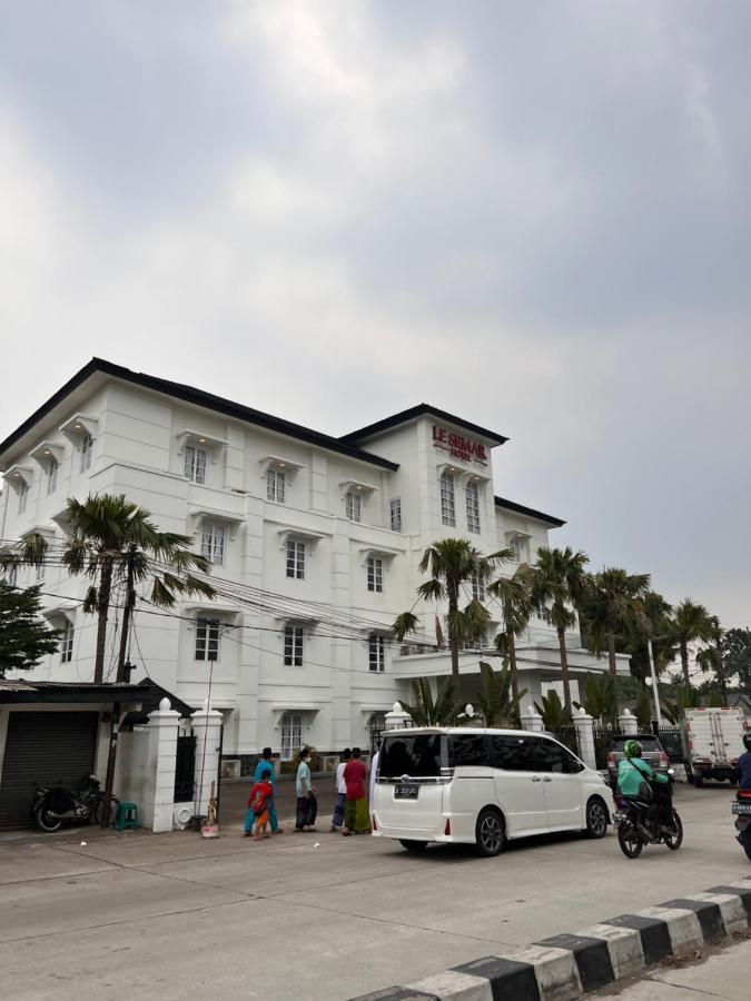 Le Semar Hotel Karawaci Dahung Luaran gambar